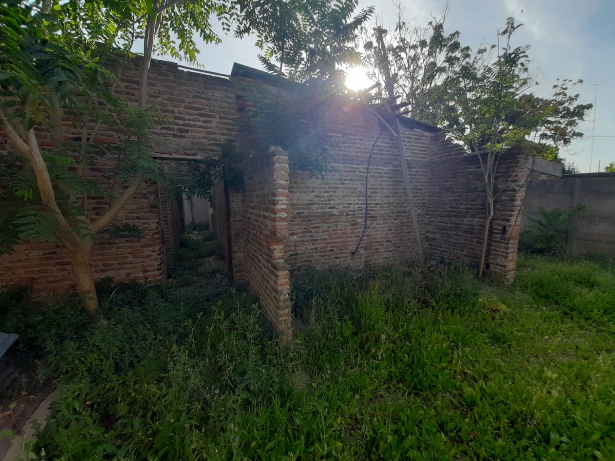 Lote edificado en venta