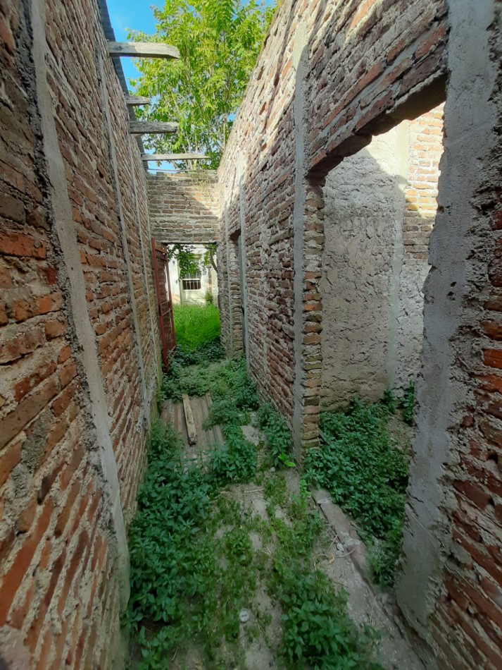 Lote edificado en venta