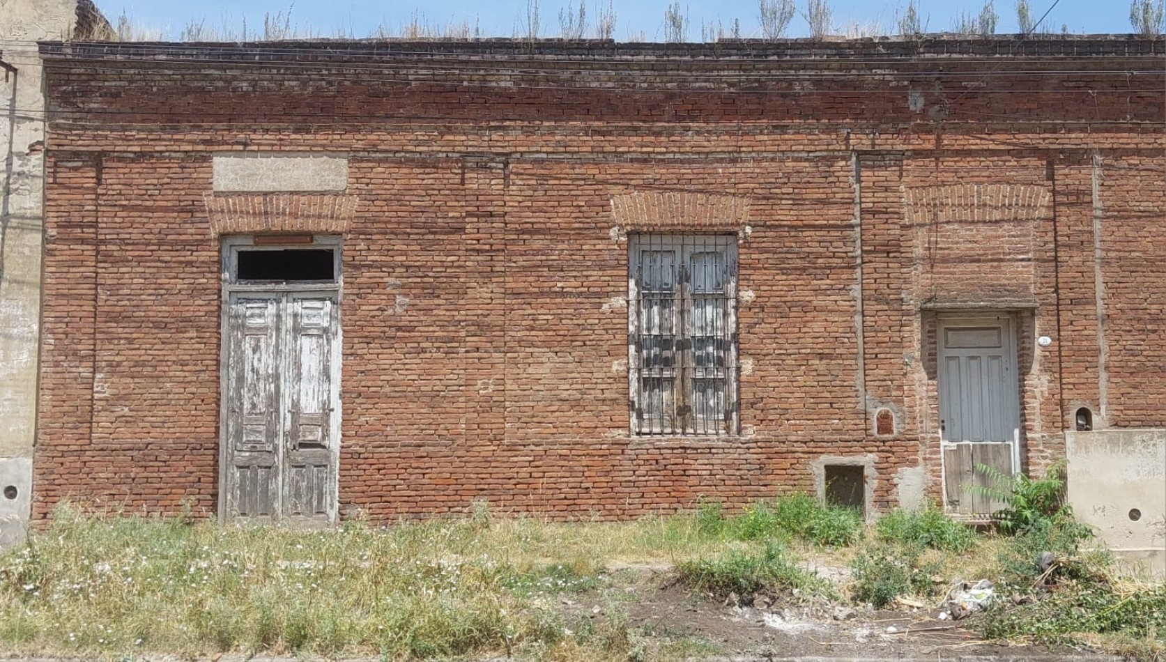 Lote edificado en venta