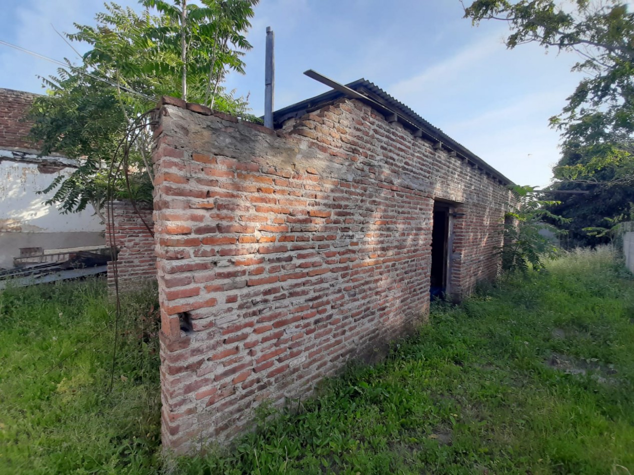 Lote edificado en venta
