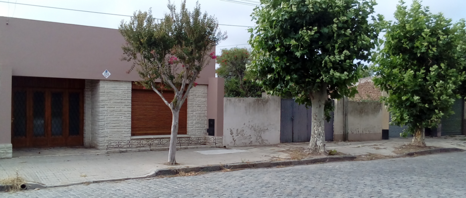 Foto Casa en Venta en Benito Juarez, Buenos Aires - U$D 96.000 - pix27039491 - BienesOnLine