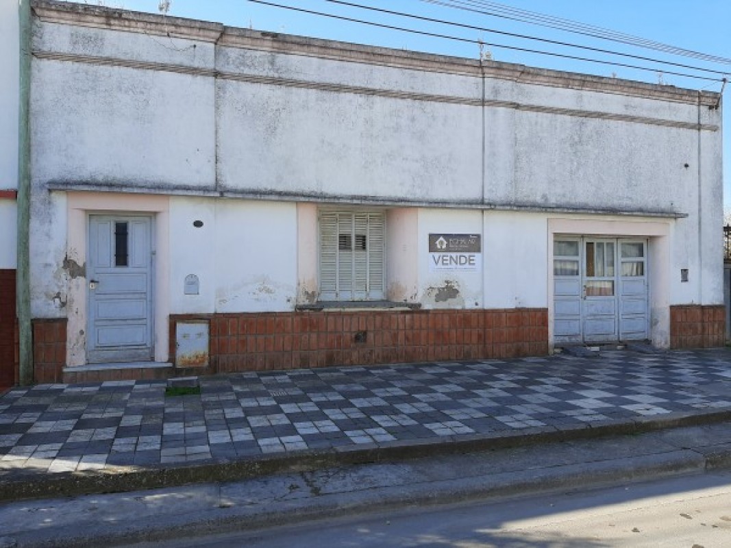 Foto Casa en Venta en Benito Juarez, Buenos Aires - U$D 32.000 - pix27342491 - BienesOnLine